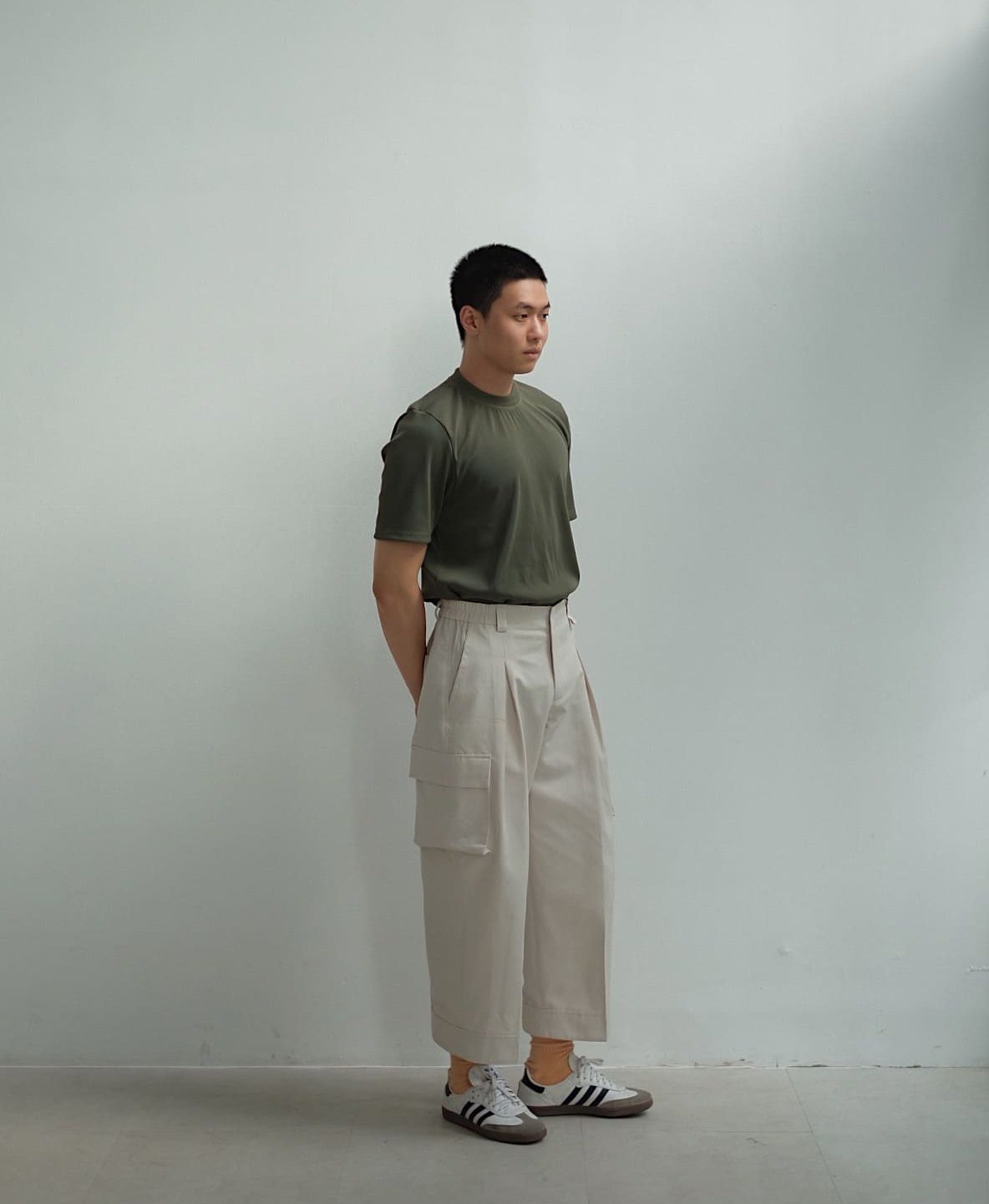 BAGGY KHAKI CROP