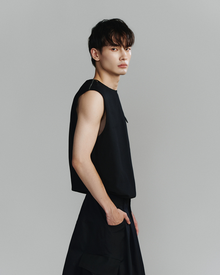 ZIPVAI GILE TANKTOP