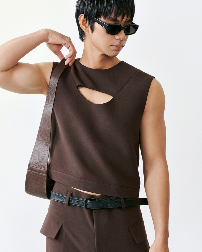 GILE VEST CUTOUT